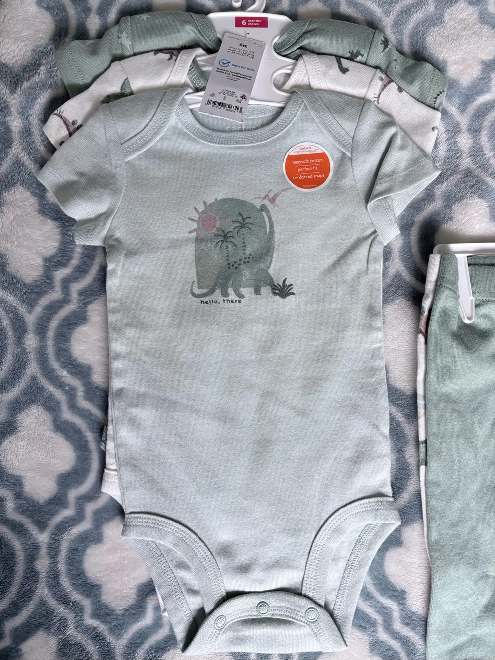 NWT 5 piece Carter's Mint Green Dinosaur Bodysuit & Pants Set Size 6 months